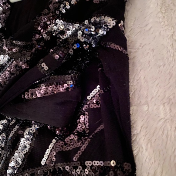 XL Express Sequin Dress - Picture 6 of 6